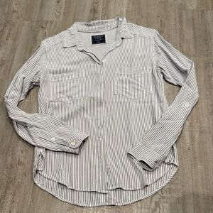 Abercrombie & Fitch Women's Gray Striped Button-Down Shirt